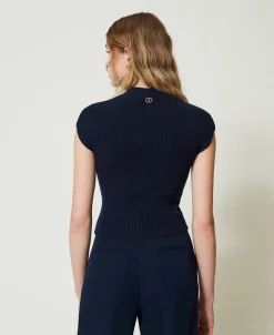 Figurbetonter Pullover Mit Dekorativem Rippenmuster