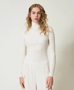 Figurbetonter Stehkragenpullover