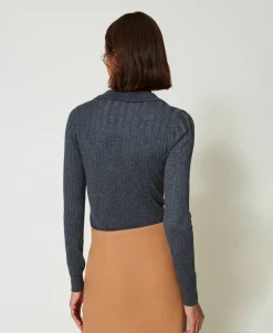 Gerippter Pullover Mit Stickerei