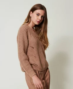 Gerippter Pullover Mit Zöpfen