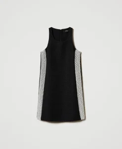 Kurzes Kleid In Grober Weboptik Mit Perlen