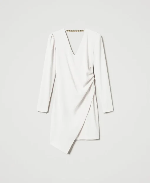 Kurzes Kleid Mit „Oval T“-Kettchen
