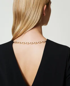 Kurzes Kleid Mit Volant Und „Oval T“-Kettchen