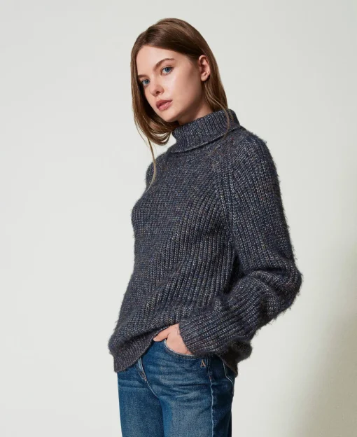 Pullover Aus Mehrfarbigem Garn Mit Lurex