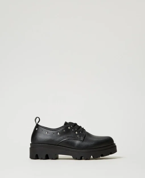 Schnürschuh Aus Leder