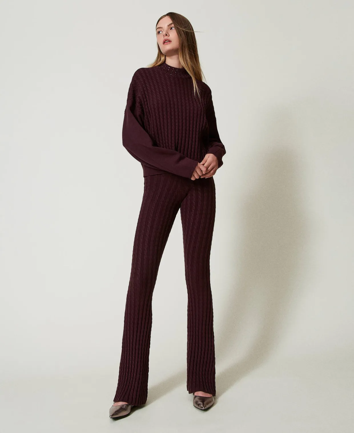 Stehkragenpullover Mit Zopfmuster Und Strass