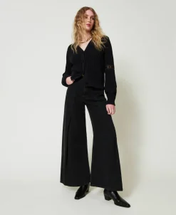 Cropped-Jeans Mit Zwei Knöpfen