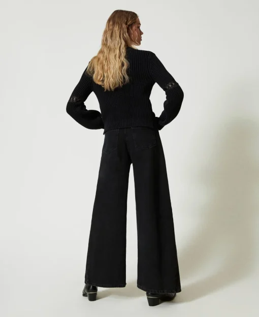 Cropped-Jeans Mit Zwei Knöpfen