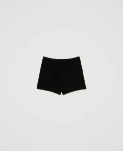 Figurbetonte Strickshorts