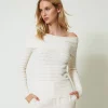 Figurbetonter Off-Shoulder-Pullover