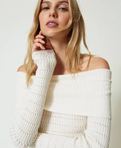 Figurbetonter Off-Shoulder-Pullover