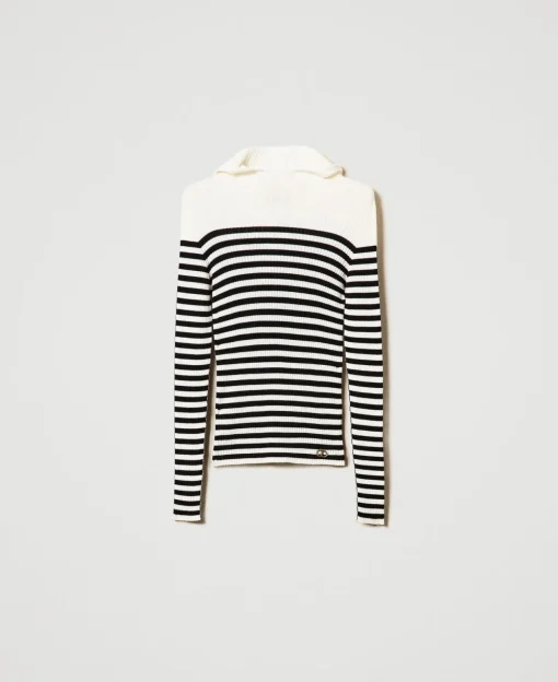 Figurbetonter Pullover Mit Streifen