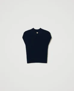 Figurbetonter Pullover Mit Dekorativem Rippenmuster