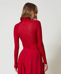 Figurbetonter Rollkragenpullover Aus Viskose