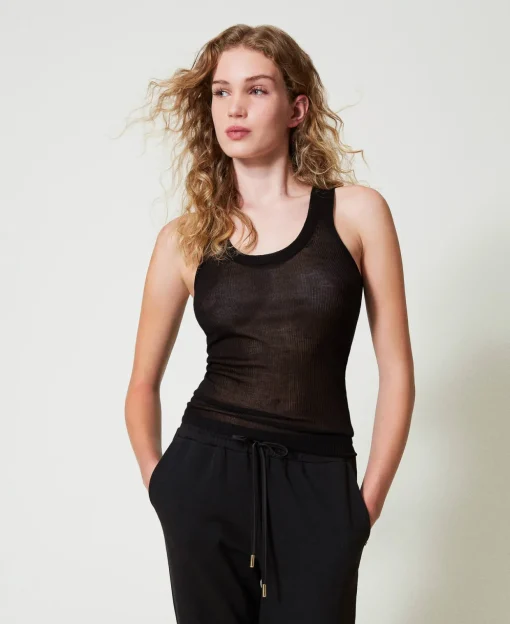 Figurbetontes Stricktop Aus Viskose
