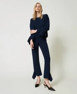 Flare-Hose Aus Gestrick Mit Volants
