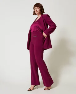 Flare-Hose Mit „Oval T“-Kettchen