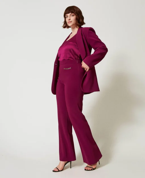Flare-Hose Mit „Oval T“-Kettchen