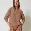 Gerippter Pullover Mit Zöpfen