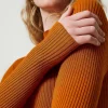 Gerippter Stehkragenpullover