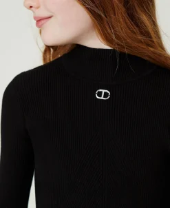 Gerippter Stehkragenpullover Mit Logo