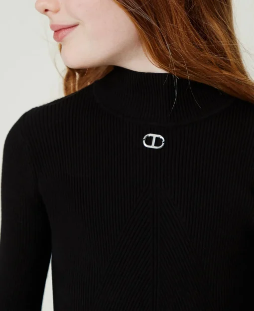 Gerippter Stehkragenpullover Mit Logo