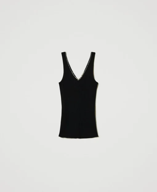 Geripptes Stricktop Mit Perlchen