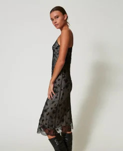 Handbesticktes Midikleid Aus Tüll