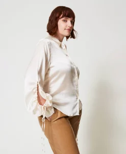 Hemd Aus Texturiertem Satin Mit Cut-outs