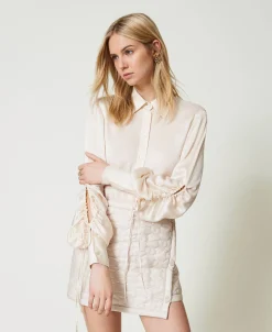 Hemd Aus Texturiertem Satin Mit Cut-outs