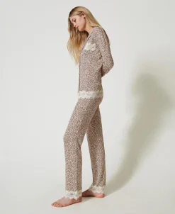 Herrenmäßiger Pyjama Mit Print Und Spitze