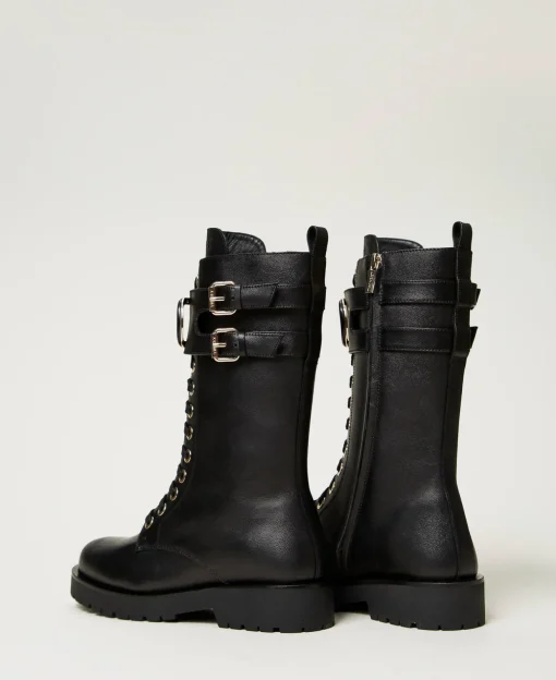 Hohe Schnürstiefelette Aus Leder Mit Oval T