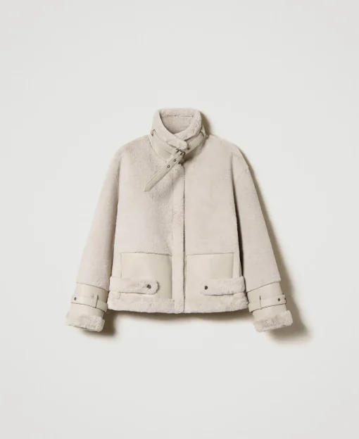 Jacke Aus Pelzimitat Mit Riegeln