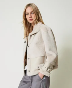 Jacke Aus Pelzimitat Mit Riegeln