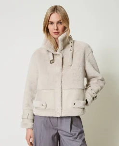 Jacke Aus Pelzimitat Mit Riegeln