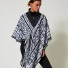 Jacquardponcho Mit Logos