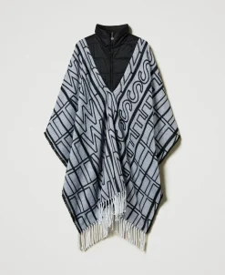Jacquardponcho Mit Logos