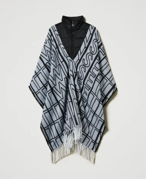 Jacquardponcho Mit Logos