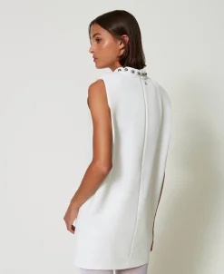 Kleid Aus Crêpe-Cady Mit Metallperlen