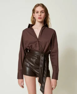 Kurzer Jumpsuit Aus Popeline Und Beschichtetem Gewebe