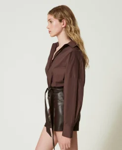 Kurzer Jumpsuit Aus Popeline Und Beschichtetem Gewebe