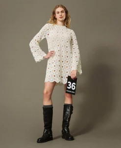 Kurzes Häkelkleid