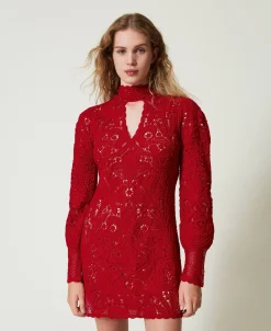 Kurzes Häkelkleid Mit Blumendessin