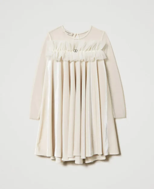 Kurzes Kleid Aus Chenille Und Tüll