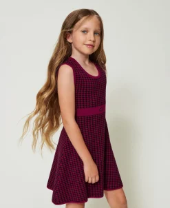 Kurzes Kleid Aus Jacquard-Strick Mit Hahnentrittmuster
