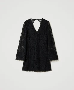 Kurzes Kleid Aus Makrameespitze
