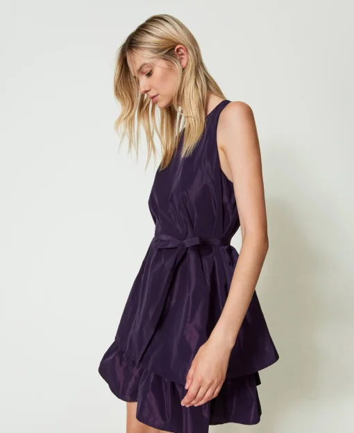 Kurzes Kleid Aus Taft Mit Volants