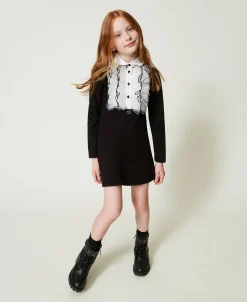 Kurzes Kleid Mit Organzavolant