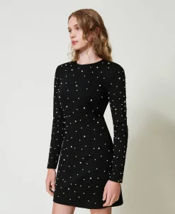Kurzes Kleid Mit Perlen