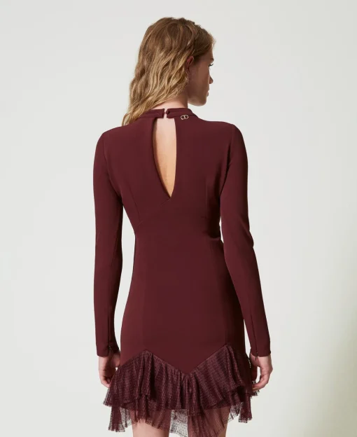 Kurzes Kleid Mit Plissierten Tüllvolants